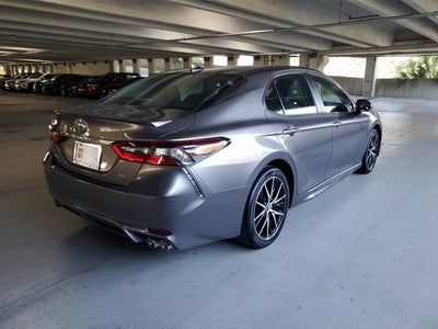 2022 Toyota Camry SE