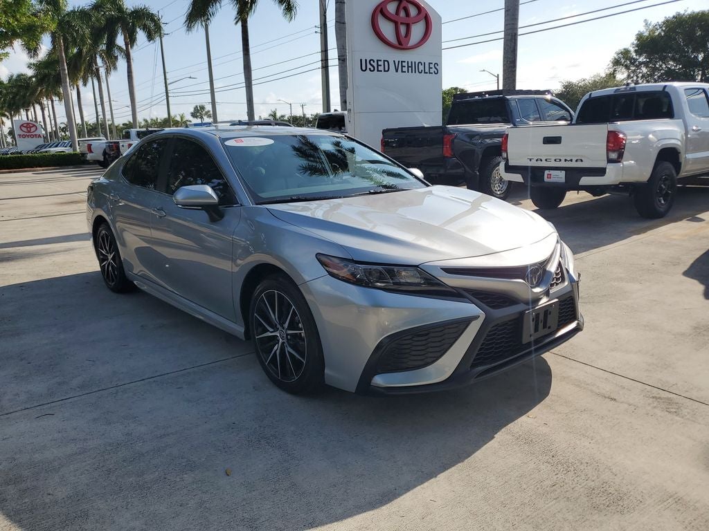 2023 Toyota Camry SE