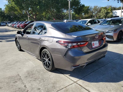 2024 Toyota Camry SE
