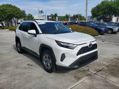 2025 Toyota RAV4 Hybrid LE