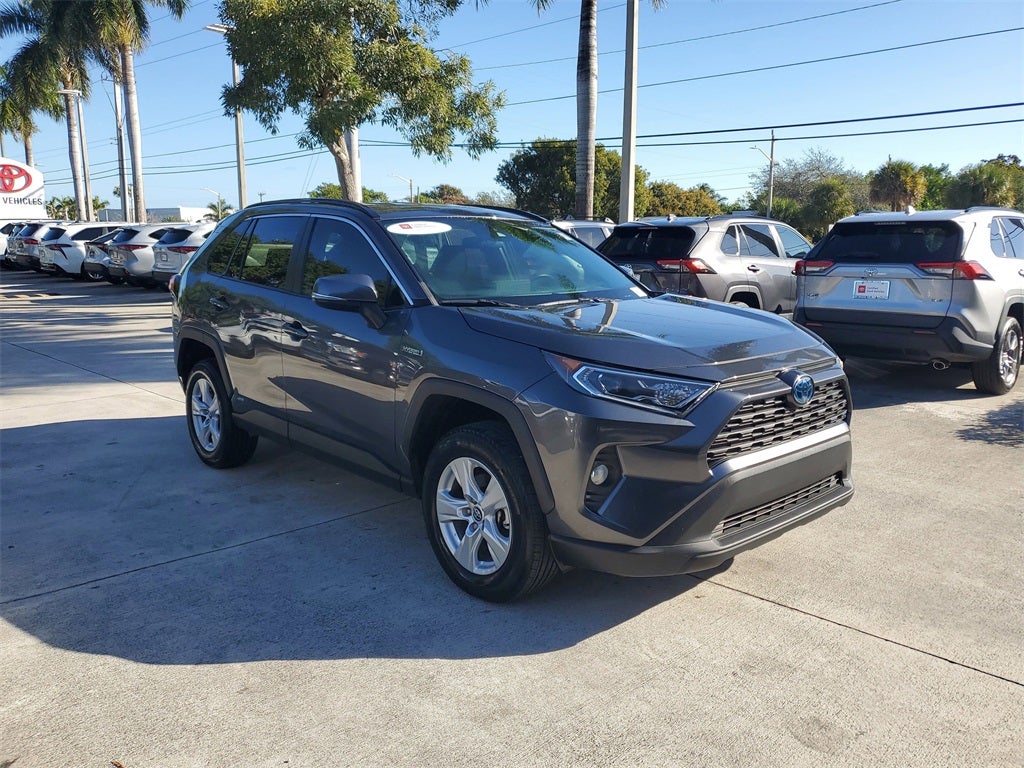 2021 Toyota RAV4 Hybrid XLE