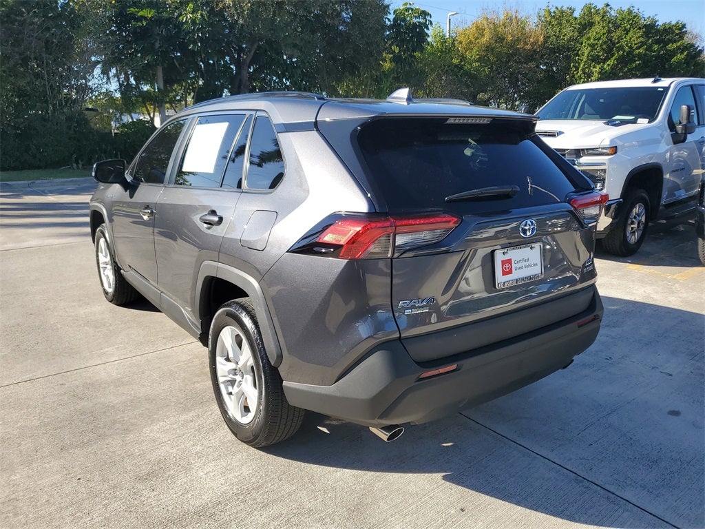 2021 Toyota RAV4 Hybrid XLE