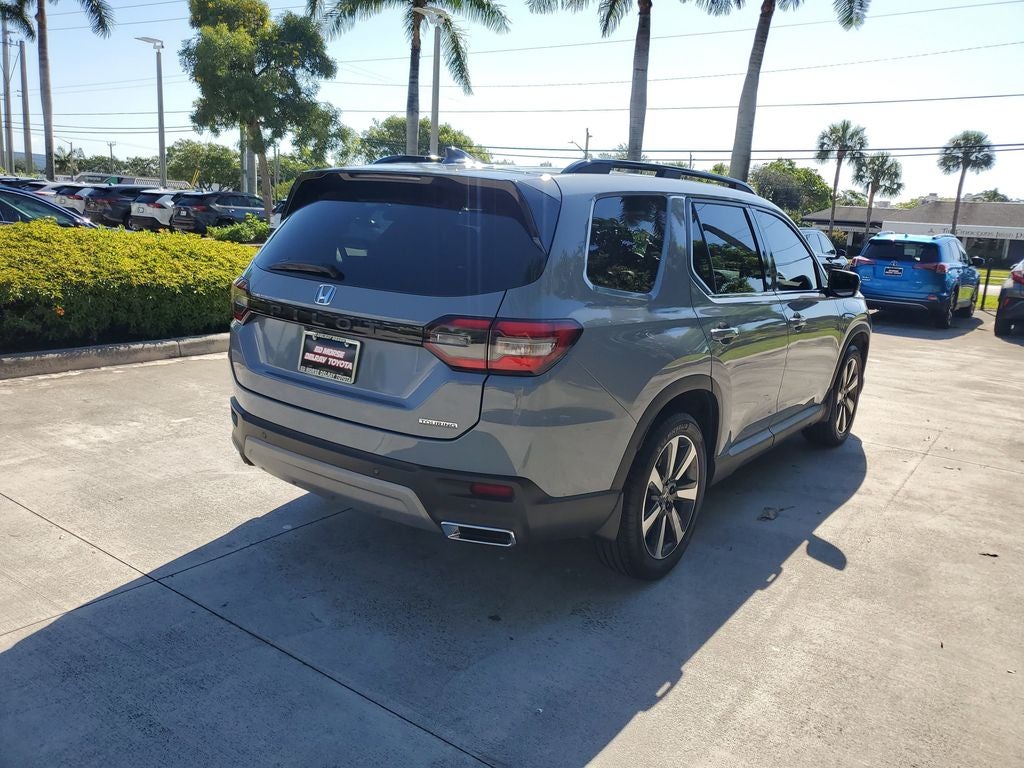 2025 Honda Pilot Touring