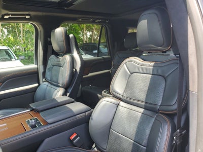 2024 Lincoln Navigator L Black Label