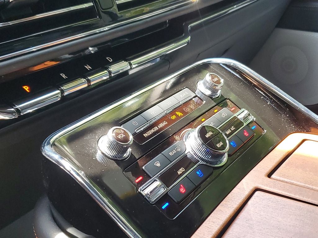 2024 Lincoln Navigator L Black Label