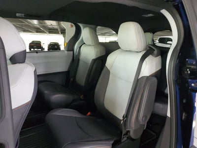 2023 Toyota Sienna XSE 7 Passenger