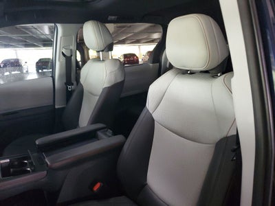 2023 Toyota Sienna XSE 7 Passenger