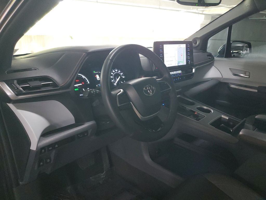 2023 Toyota Sienna XSE 7 Passenger