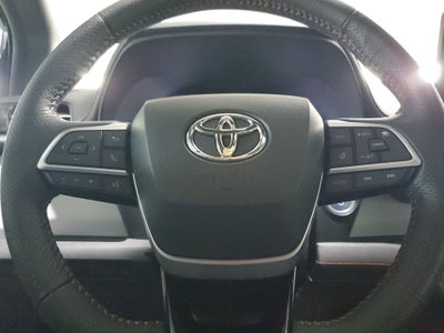 2023 Toyota Sienna XSE 7 Passenger