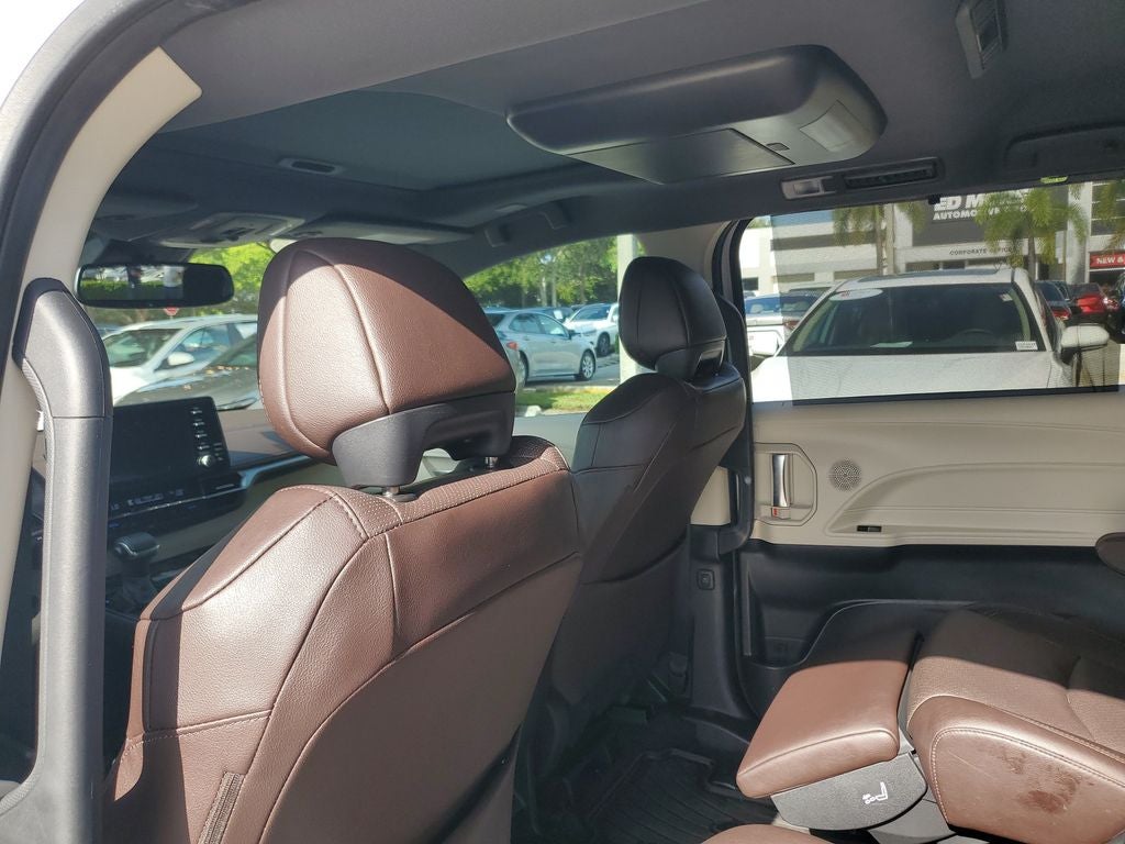 2023 Toyota Sienna Platinum 7 Passenger