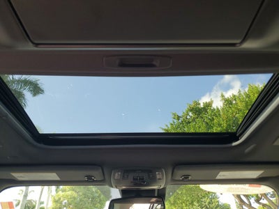 2023 Toyota Sienna Platinum 7 Passenger
