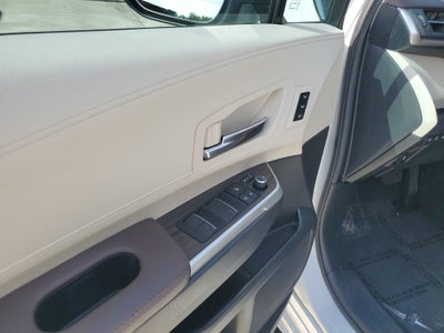 2023 Toyota Sienna Platinum 7 Passenger