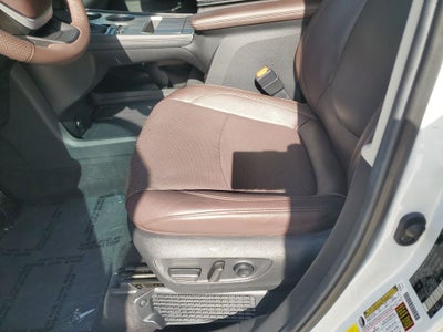 2023 Toyota Sienna Platinum 7 Passenger