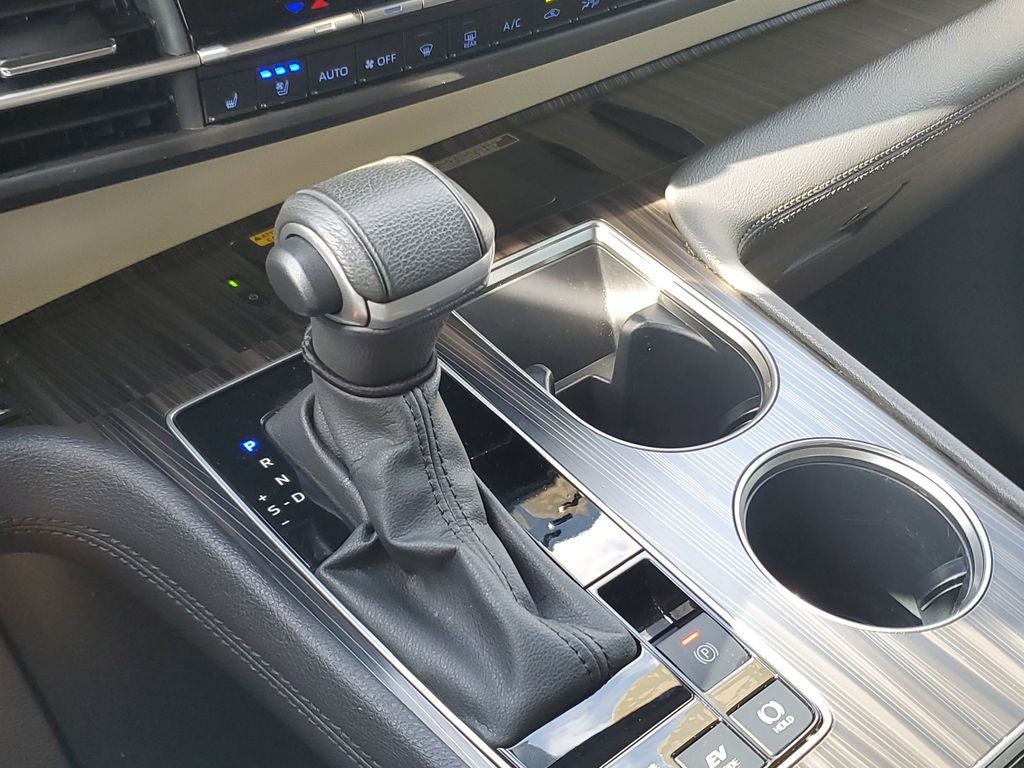 2023 Toyota Sienna Platinum 7 Passenger