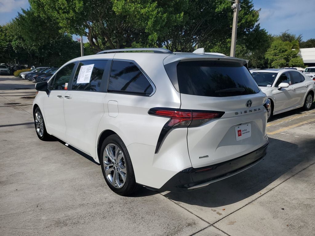 2023 Toyota Sienna Platinum 7 Passenger