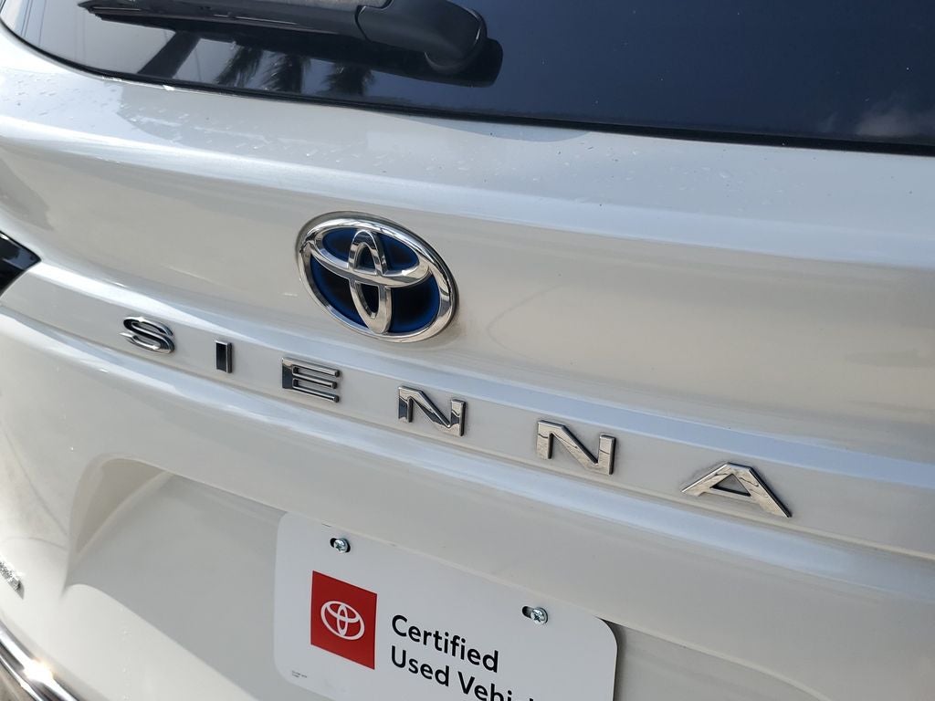 2023 Toyota Sienna Platinum 7 Passenger