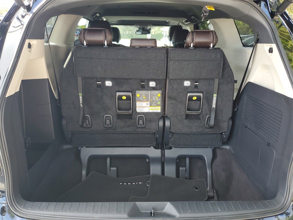 2024 Toyota Sienna Platinum 7 Passenger
