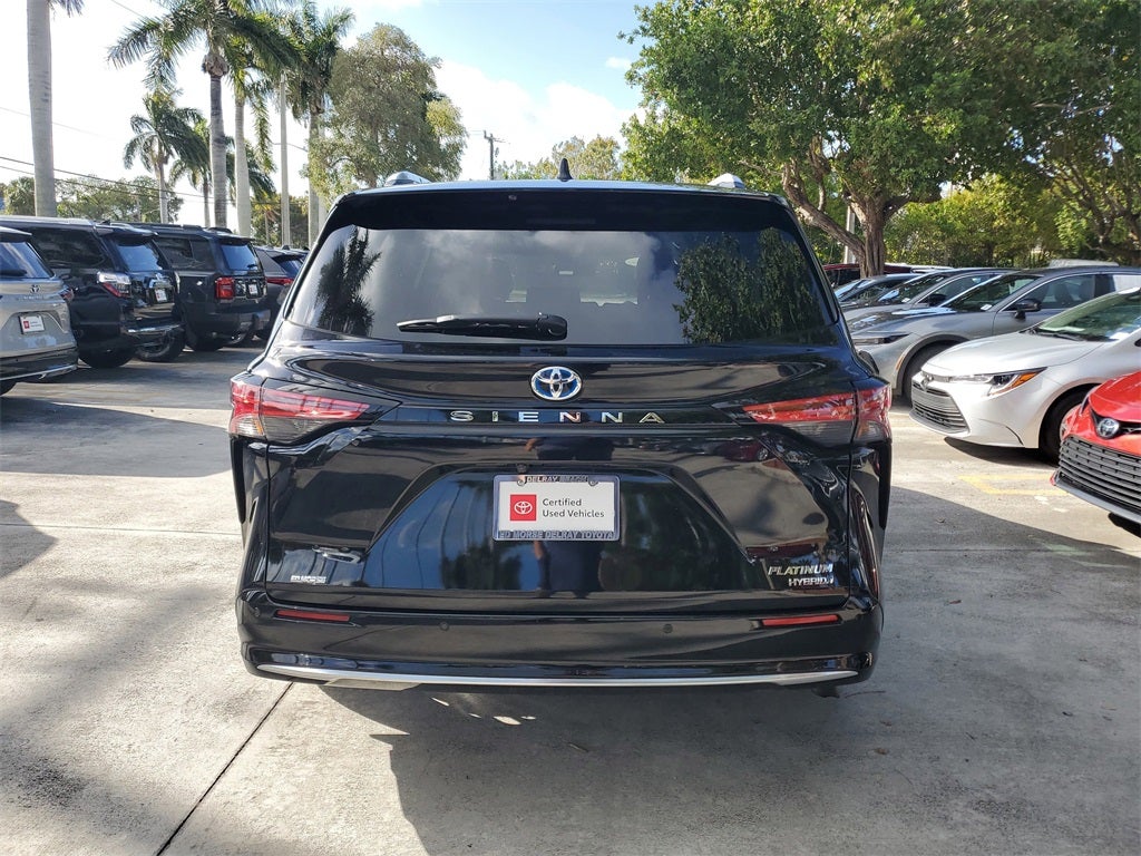 2024 Toyota Sienna Platinum 7 Passenger