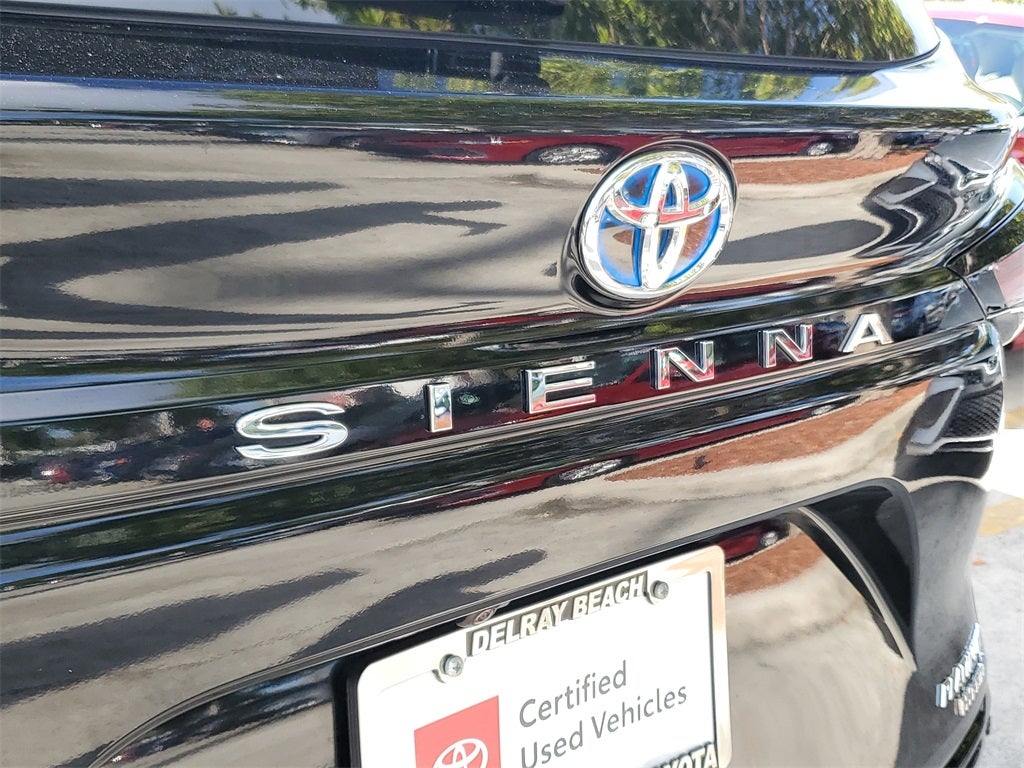 2024 Toyota Sienna Platinum 7 Passenger