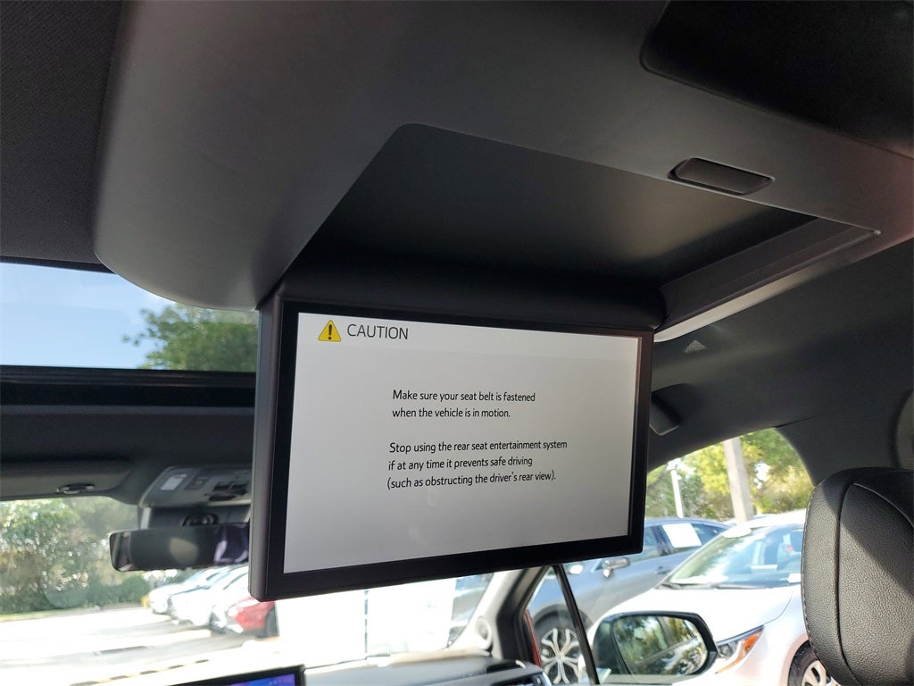 2026 Toyota Sienna Platinum 7 Passenger