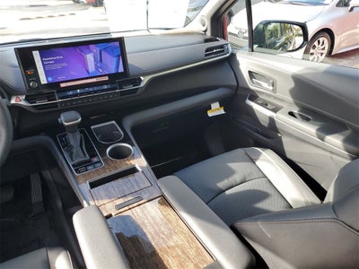 2026 Toyota Sienna Platinum 7 Passenger