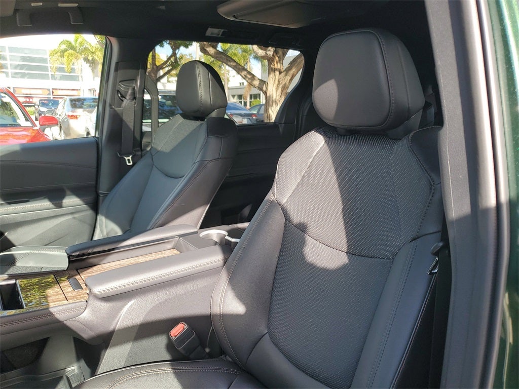2026 Toyota Sienna Platinum 7 Passenger