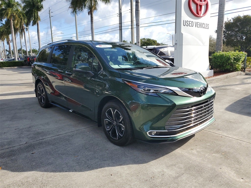 2026 Toyota Sienna Platinum 7 Passenger