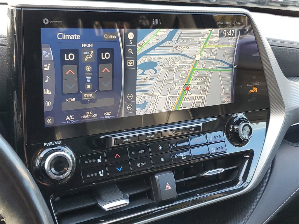 2021 Toyota Highlander Hybrid Platinum