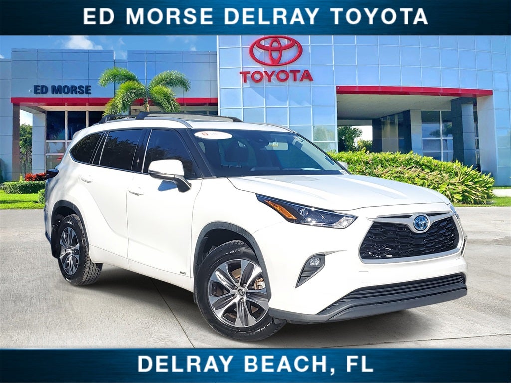 2022 Toyota Highlander Hybrid XLE