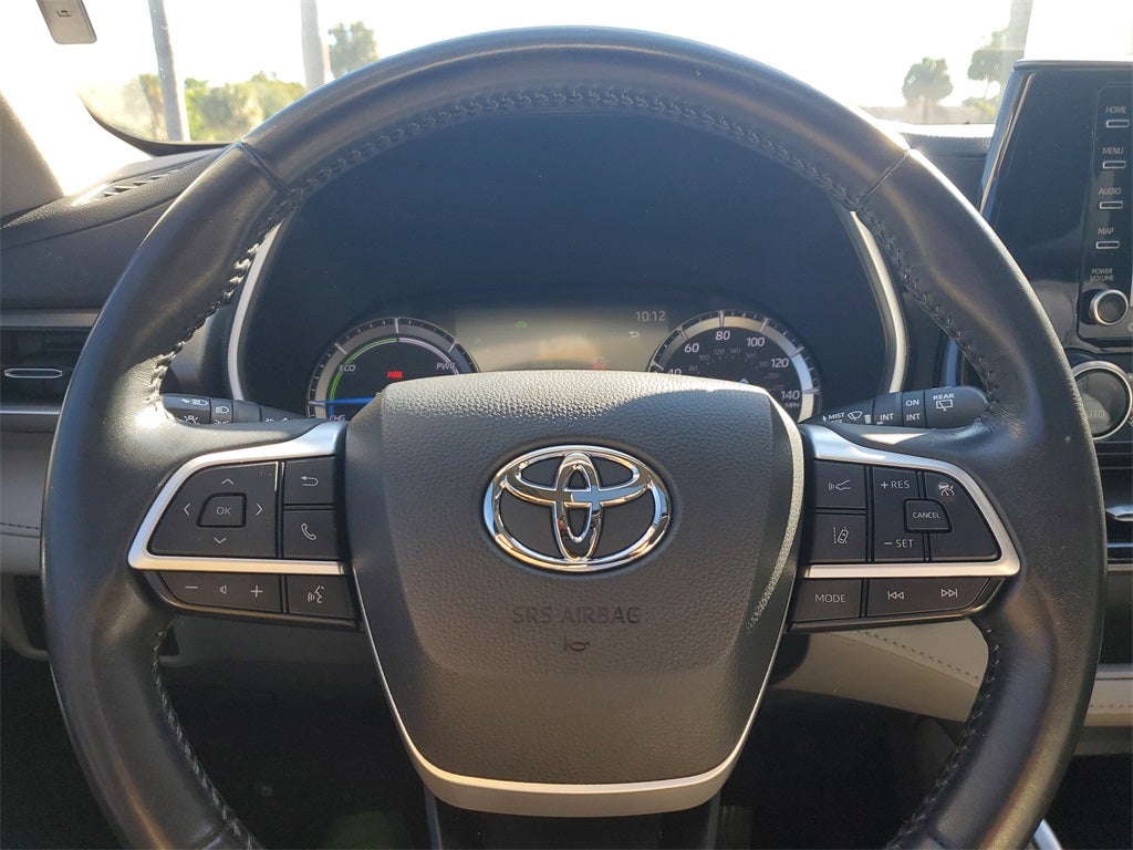 2022 Toyota Highlander Hybrid XLE