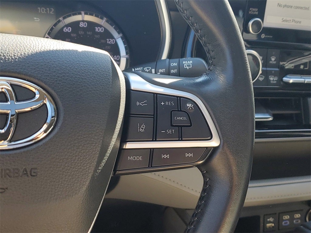 2022 Toyota Highlander Hybrid XLE