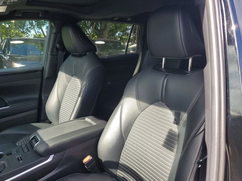 2021 Toyota Highlander XSE
