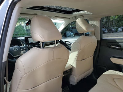 2023 Toyota Highlander Hybrid XLE