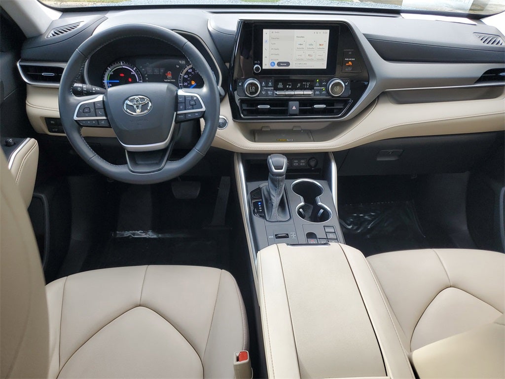 2023 Toyota Highlander Hybrid XLE