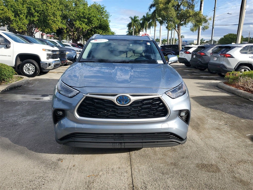 2023 Toyota Highlander Hybrid XLE