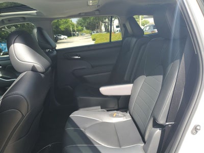 2026 Toyota Highlander Hybrid XLE