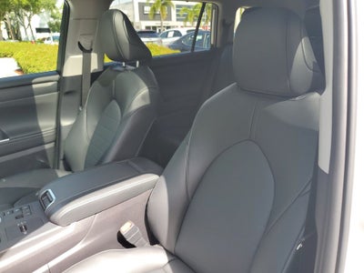2026 Toyota Highlander Hybrid XLE