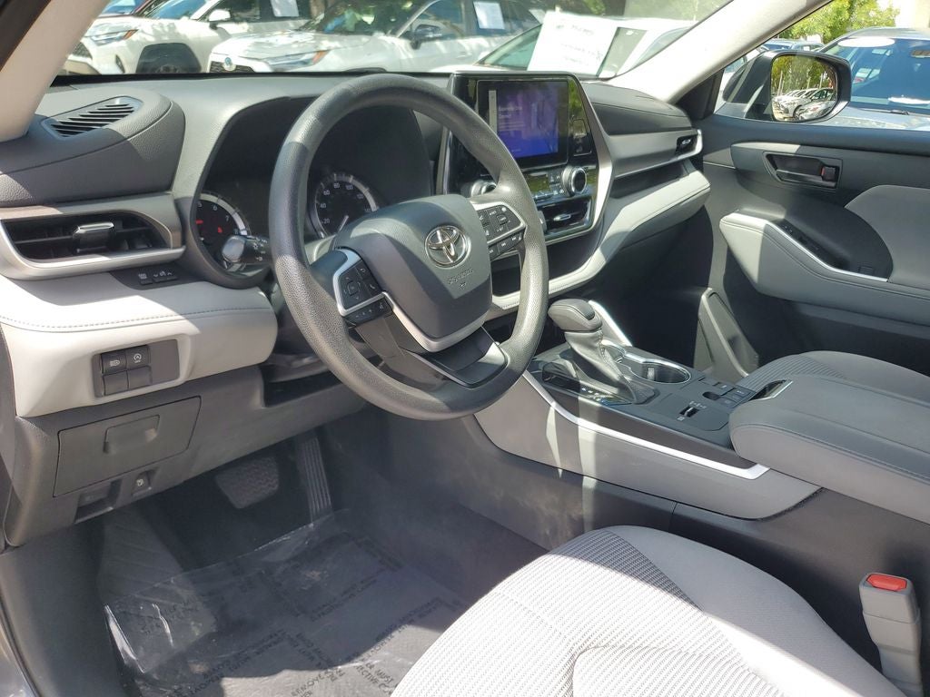 2023 Toyota Highlander L