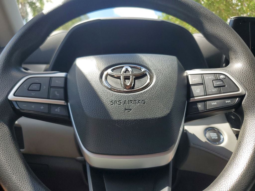 2023 Toyota Highlander L
