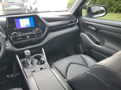 2024 Toyota Highlander XSE