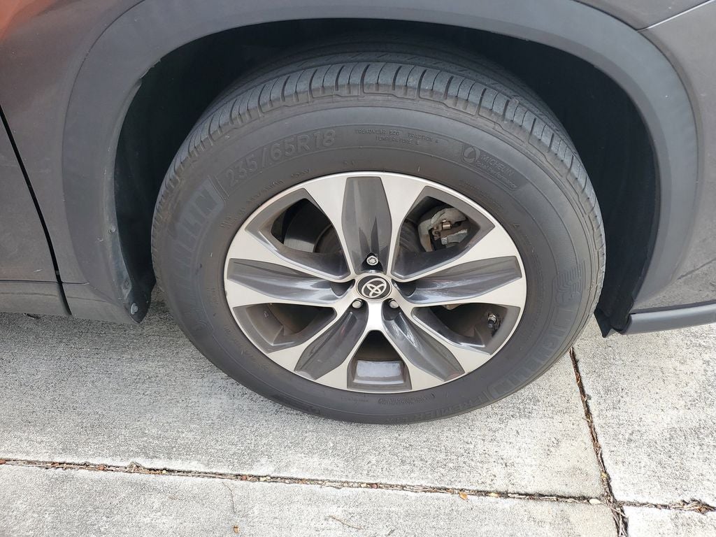 2024 Toyota Highlander XLE