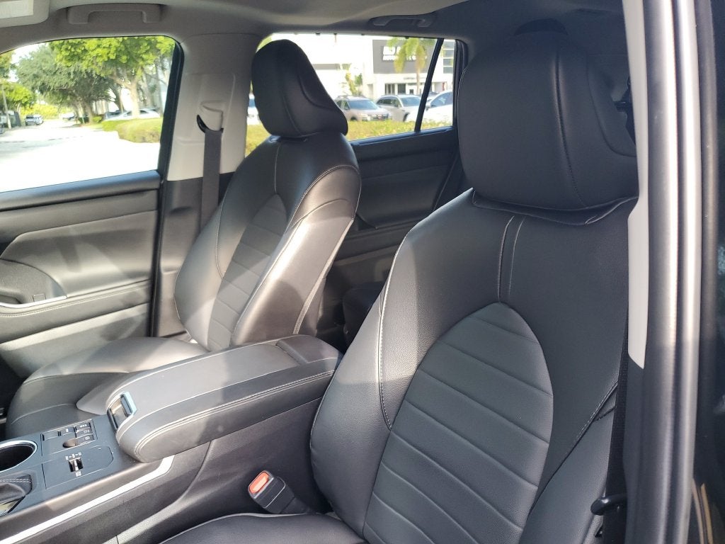 2024 Toyota Highlander XLE
