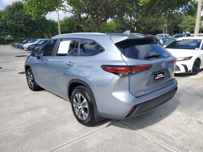 2023 Toyota Highlander XLE