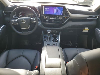 2024 Toyota Highlander XLE