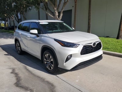 2024 Toyota Highlander XLE