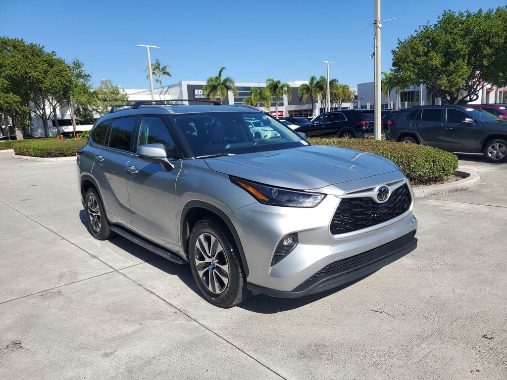 2023 Toyota Highlander XLE