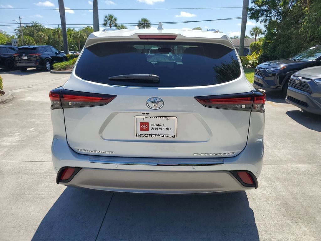 2025 Toyota Highlander Platinum