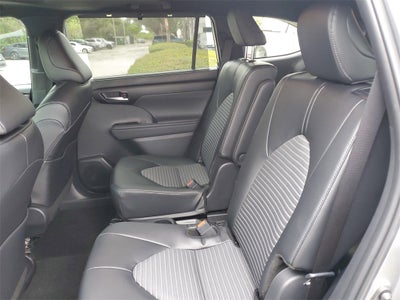 2026 Toyota Highlander XSE