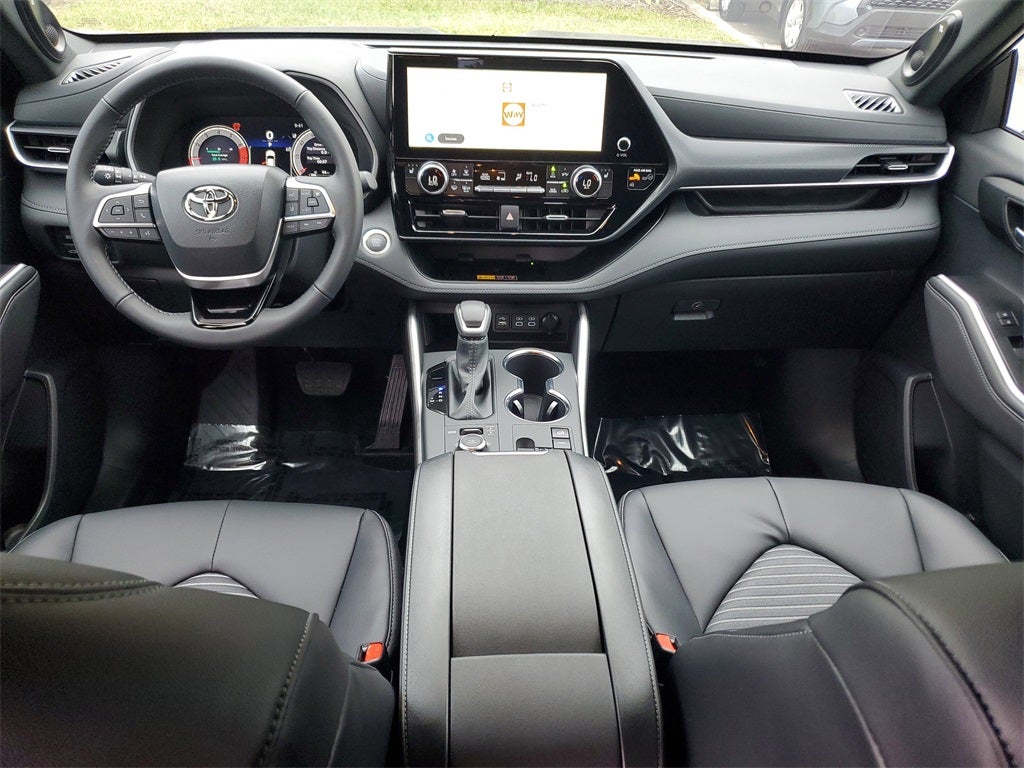 2026 Toyota Highlander XSE