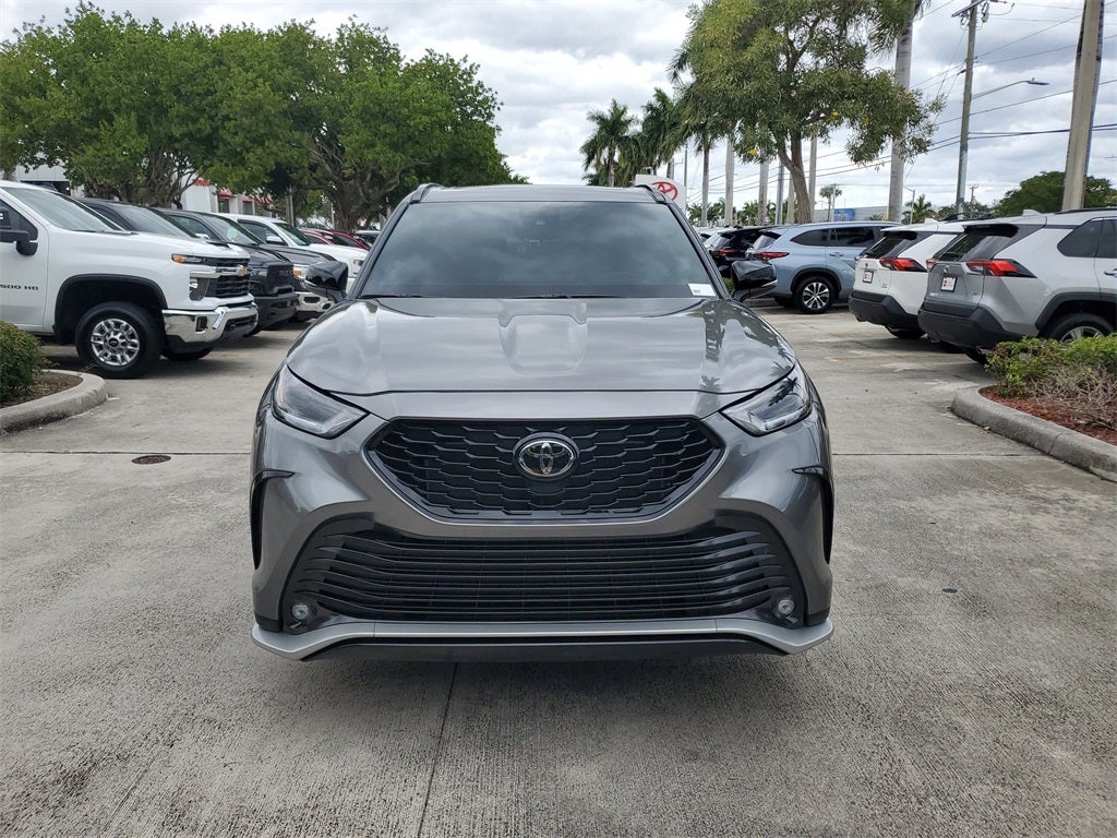 2026 Toyota Highlander XSE